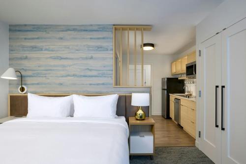 towneplace suites by marriott montreal airport