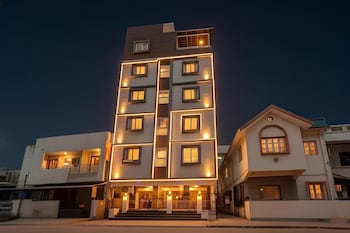 oak suites mylasandra near global village bangalore