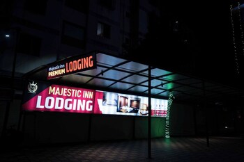 majestic inn