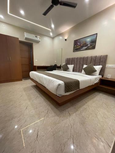 the rivanta hotel near airport road mohali zirakpur chandigarh