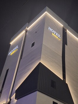 Hotel Sheja Masan,,3 star