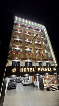 hotel pinaki