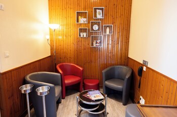 Hotel Restaurant De Paris,,1 star