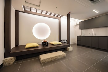 yul hotel