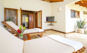 los altos de eros adults only