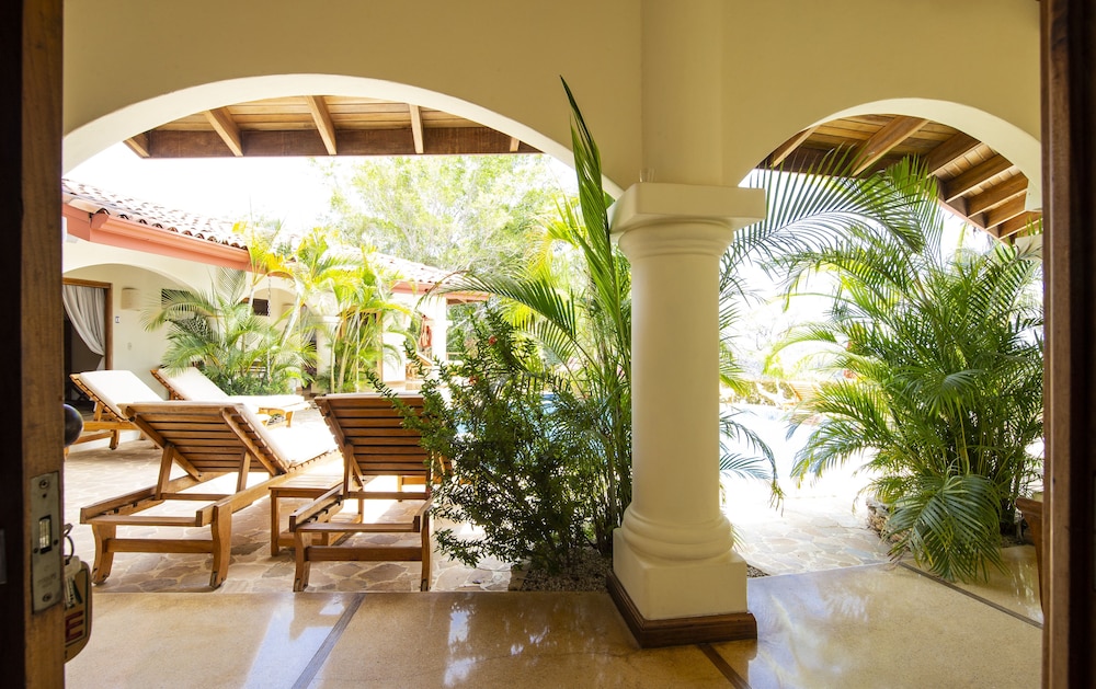 los altos de eros adults only