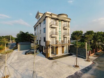 nhu y hotel tay ninh