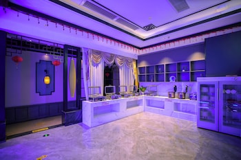 cloudease international aparthotel