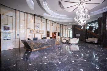 Cloudease International Aparthotel,,3 star