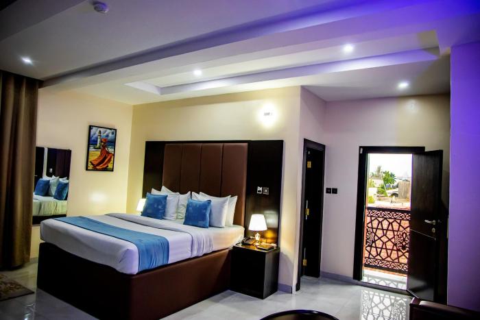 ivotel luxury hotel