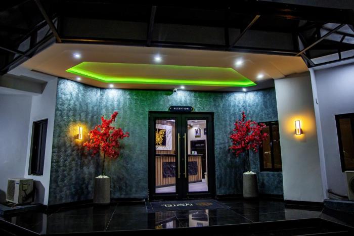 ivotel luxury hotel