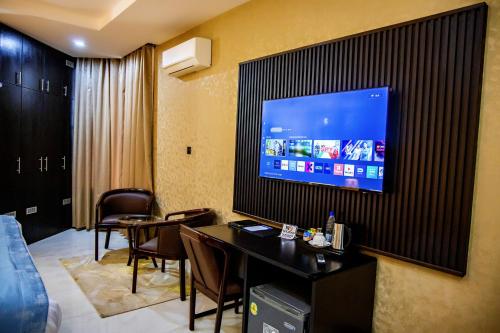 ivotel luxury hotel