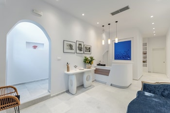 blue art suites