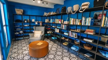 hotel libreria cafe de pombal