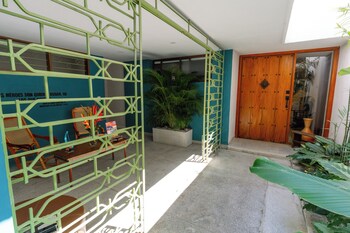 hotel libreria cafe de pombal