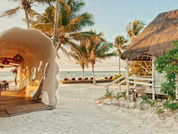 hotel qamar lux