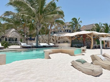 hotel qamar lux