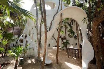 hotel qamar lux