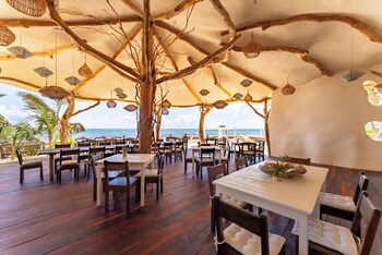 hotel qamar lux