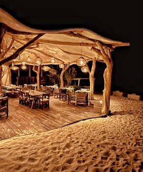hotel qamar lux