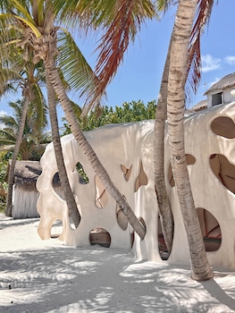 hotel qamar lux