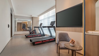 Holiday Inn Express Kunming Dianchi Rixin Road By Ihg,,4 star