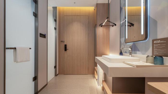 holiday inn express kunming dianchi rixin road by ihg