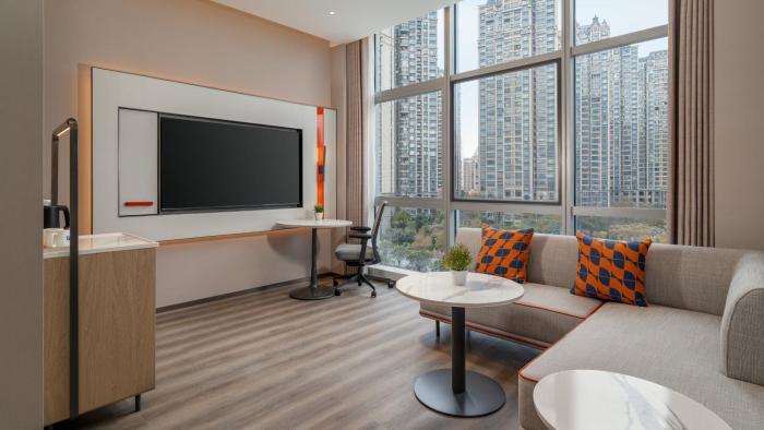 holiday inn express kunming dianchi rixin road by ihg