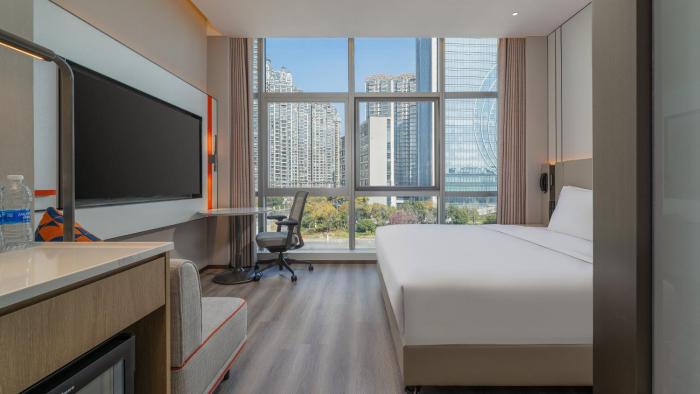 holiday inn express kunming dianchi rixin road by ihg
