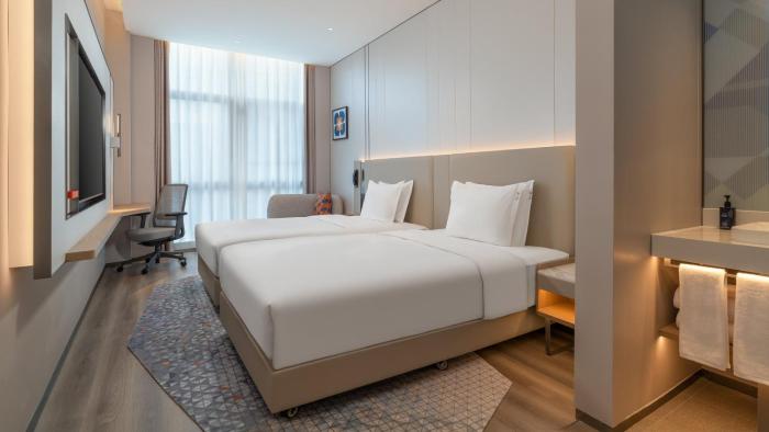 holiday inn express kunming dianchi rixin road by ihg
