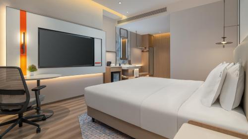holiday inn express kunming dianchi rixin road by ihg