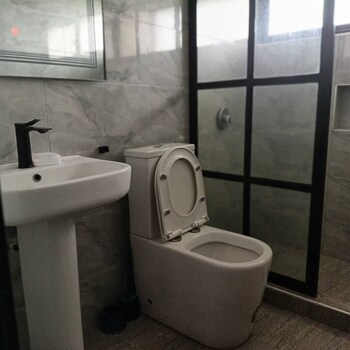 top loft 3 bed penthouse apartment