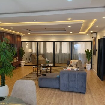 top loft 3 bed penthouse apartment