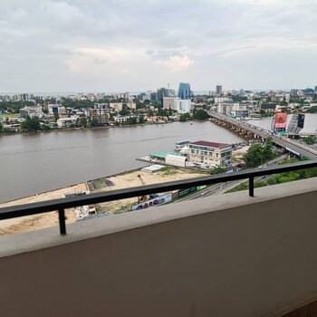 top loft 3 bed penthouse apartment