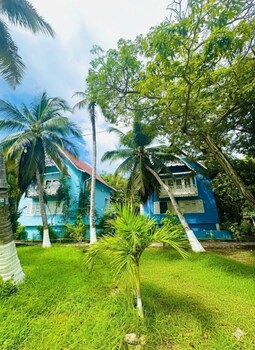 hotel isla azul