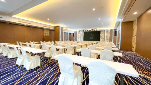 enrich grand hotel