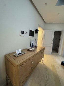 Luce Luxury With Panoramic Terrace,,0 star