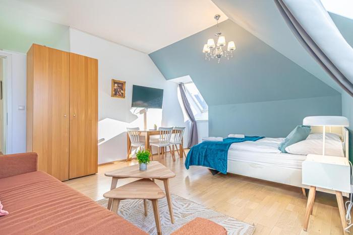charming 2 apartments for extended stays