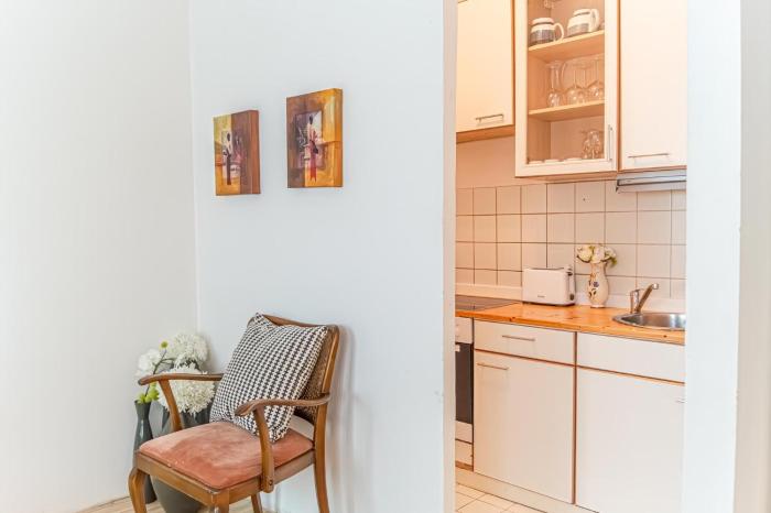 charming 2 apartments for extended stays