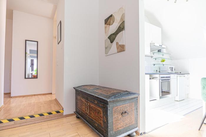 charming 2 apartments for extended stays