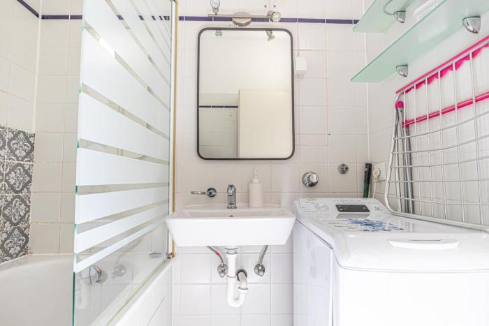 charming 2 apartments for extended stays