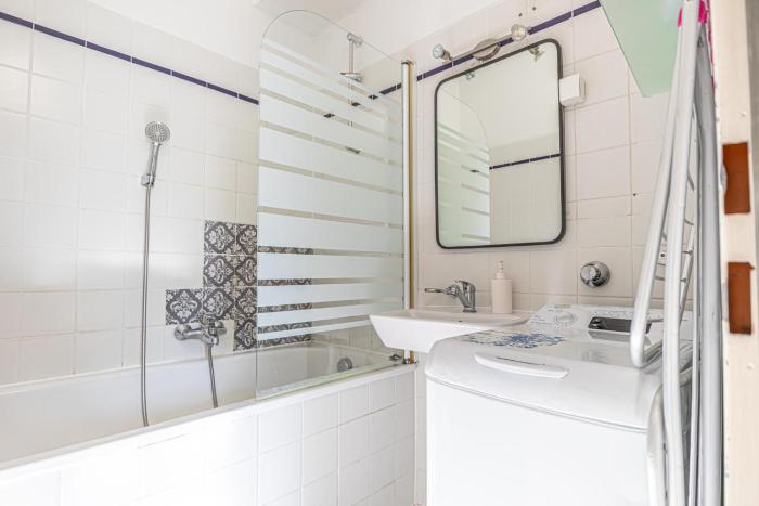 charming 2 apartments for extended stays