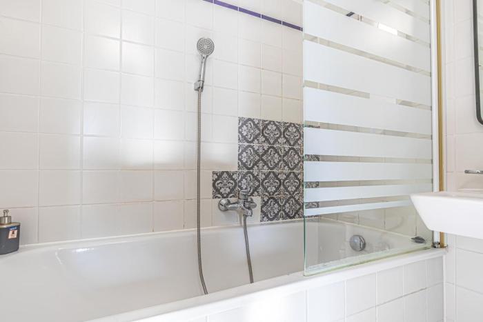 charming 2 apartments for extended stays