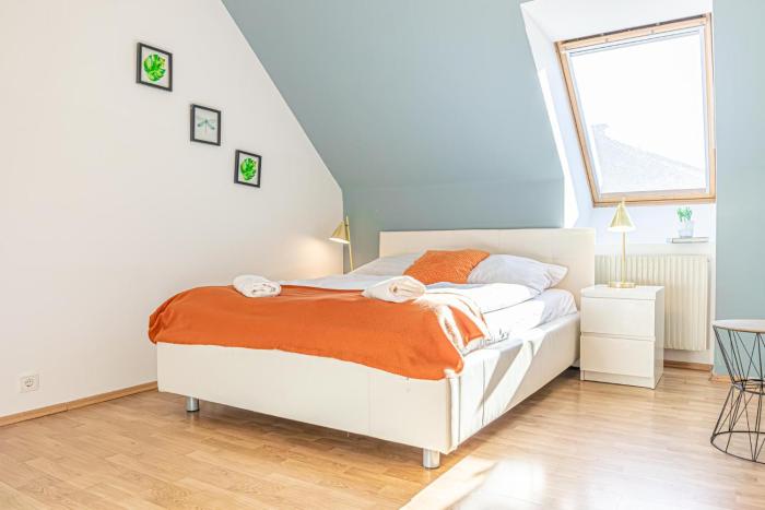 charming 2 apartments for extended stays