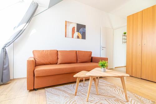 charming 2 apartments for extended stays