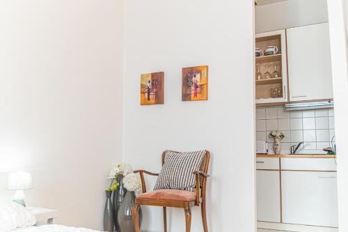 charming 2 apartments for extended stays