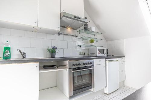 charming 2 apartments for extended stays