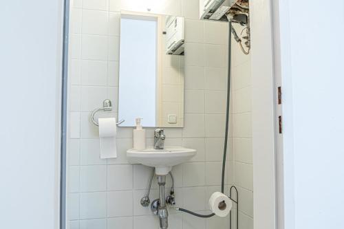 charming 2 apartments for extended stays