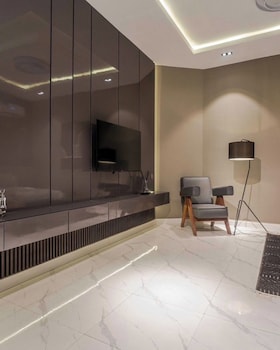 Canon Apartment,,5 star