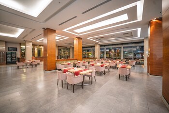 mcg hotels thermal spa convention center